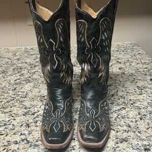 Corral cowboy boot
